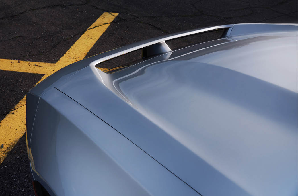The patent-pending front R-Wing, exclusive to Dodge Charger Daytona models, is a callout to the original Charger Daytona design while also enabling air to flow through a front pass-through area, enhancing downforce while creating a unique visual profile.